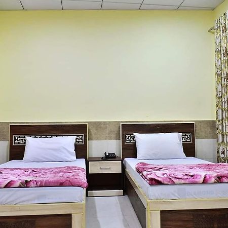 Swat Guest House Mingora Esterno foto