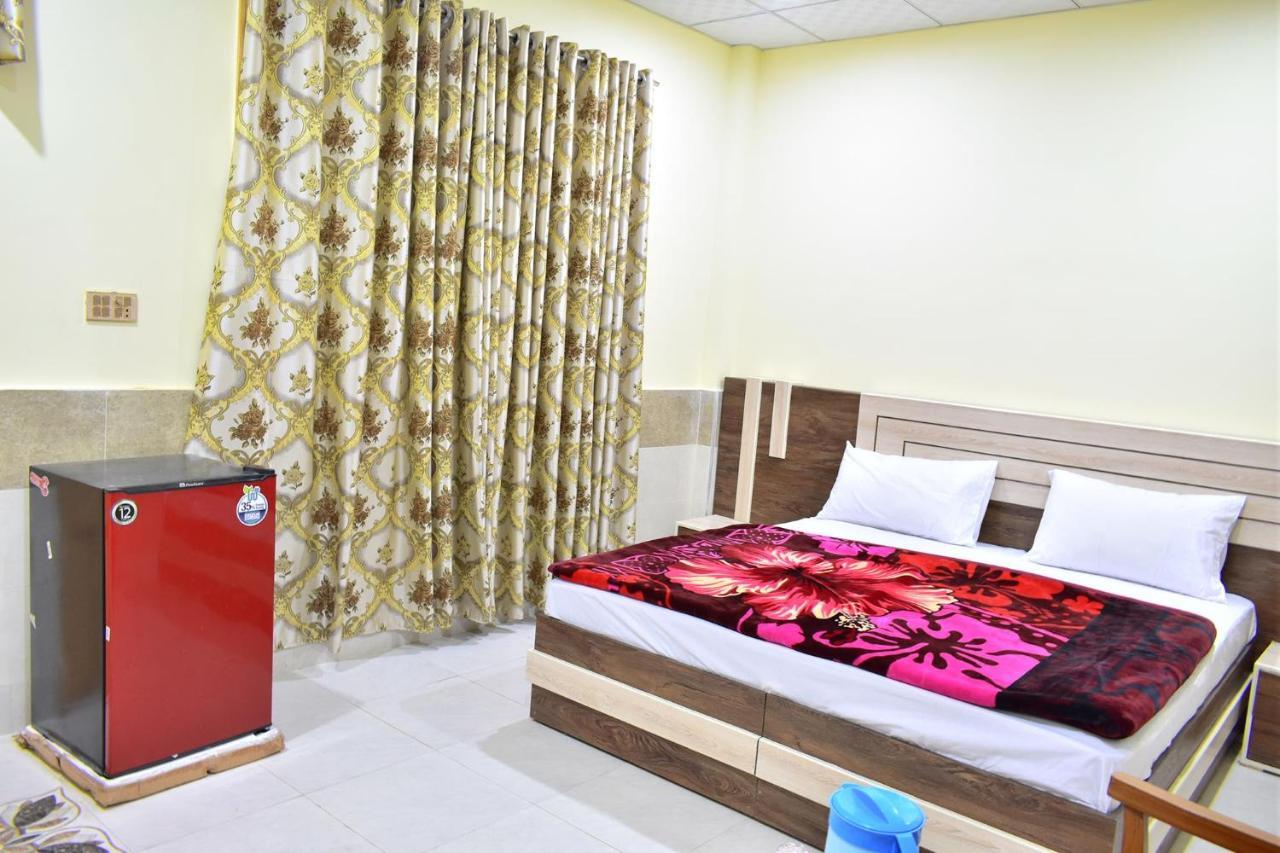 Swat Guest House Mingora Esterno foto